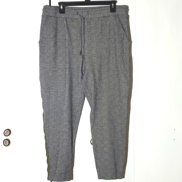 Maeve- Womens Black/White Plaid Tweed Trouser Pants Capri Academia Sz.Large - Picture 1 of 11